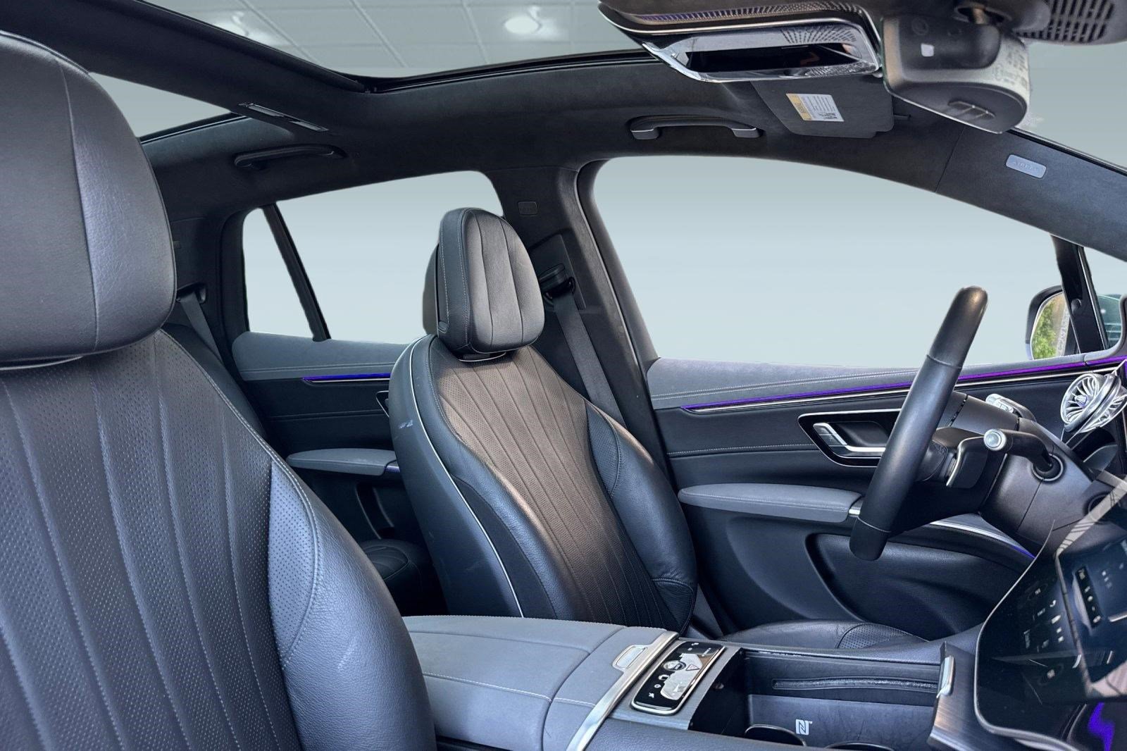 Used 2023 Mercedes-Benz EQS 580 4MATIC SUV image 31