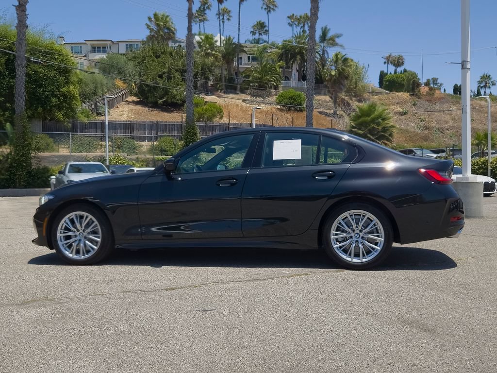 Used 2023 BMW 330i Sedan w/ Parking Assistance Package RWD image 24