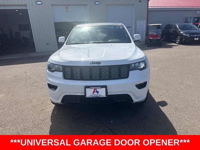 Used 2018 Jeep Grand Cherokee Altitude AWD/4WD image 5