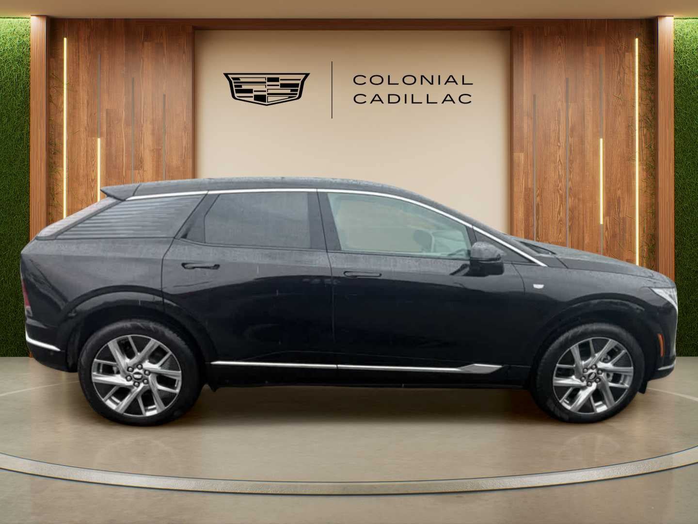 Certified 2025 Cadillac Optiq Luxury 1 AWD/4WD image 6