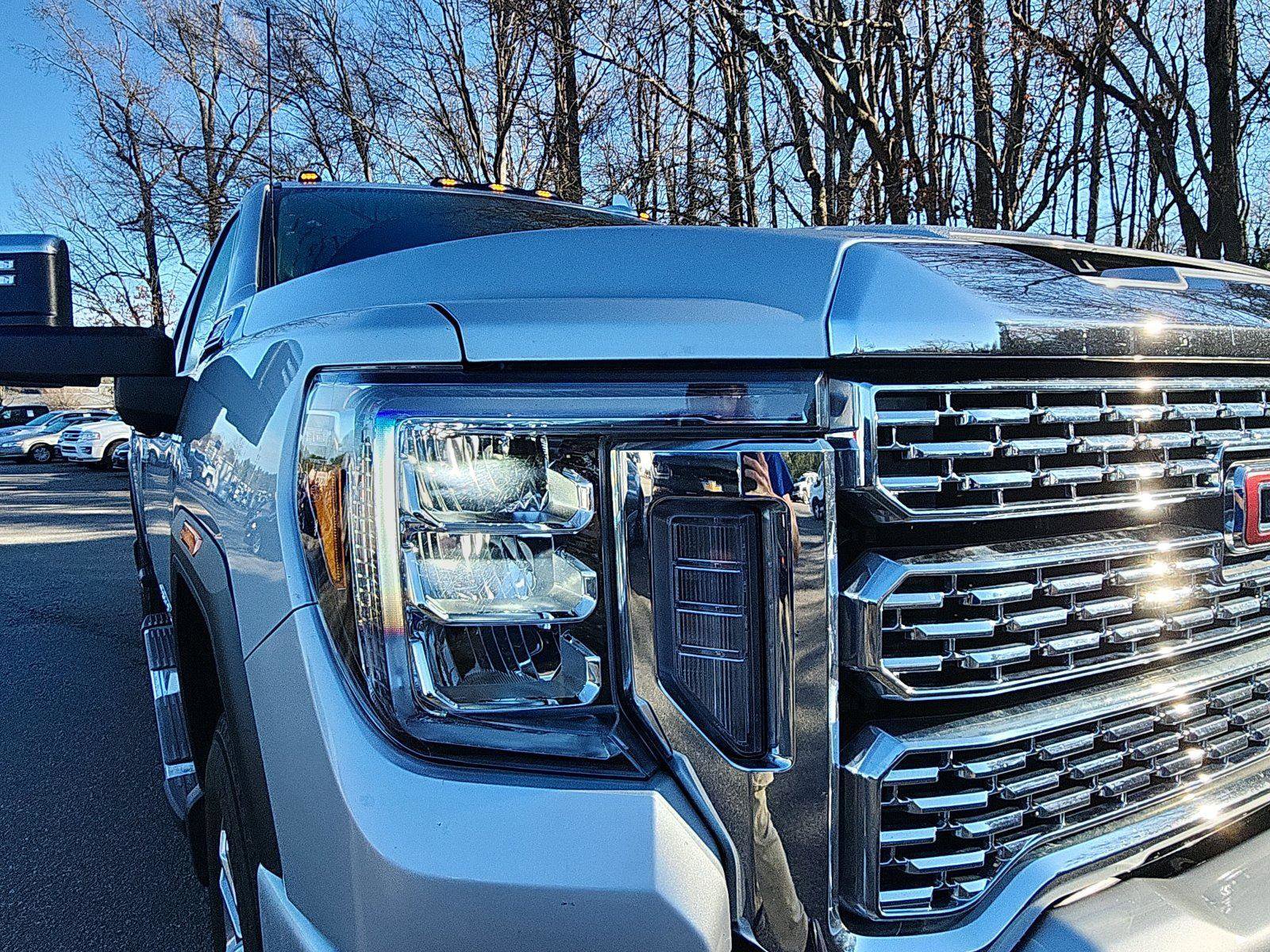 Used 2022 GMC Sierra 2500 Denali image 9
