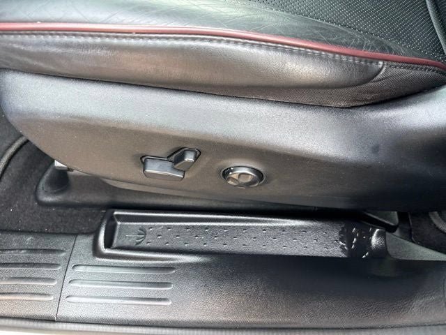 Used 2020 Chrysler Pacifica Limited FWD image 19