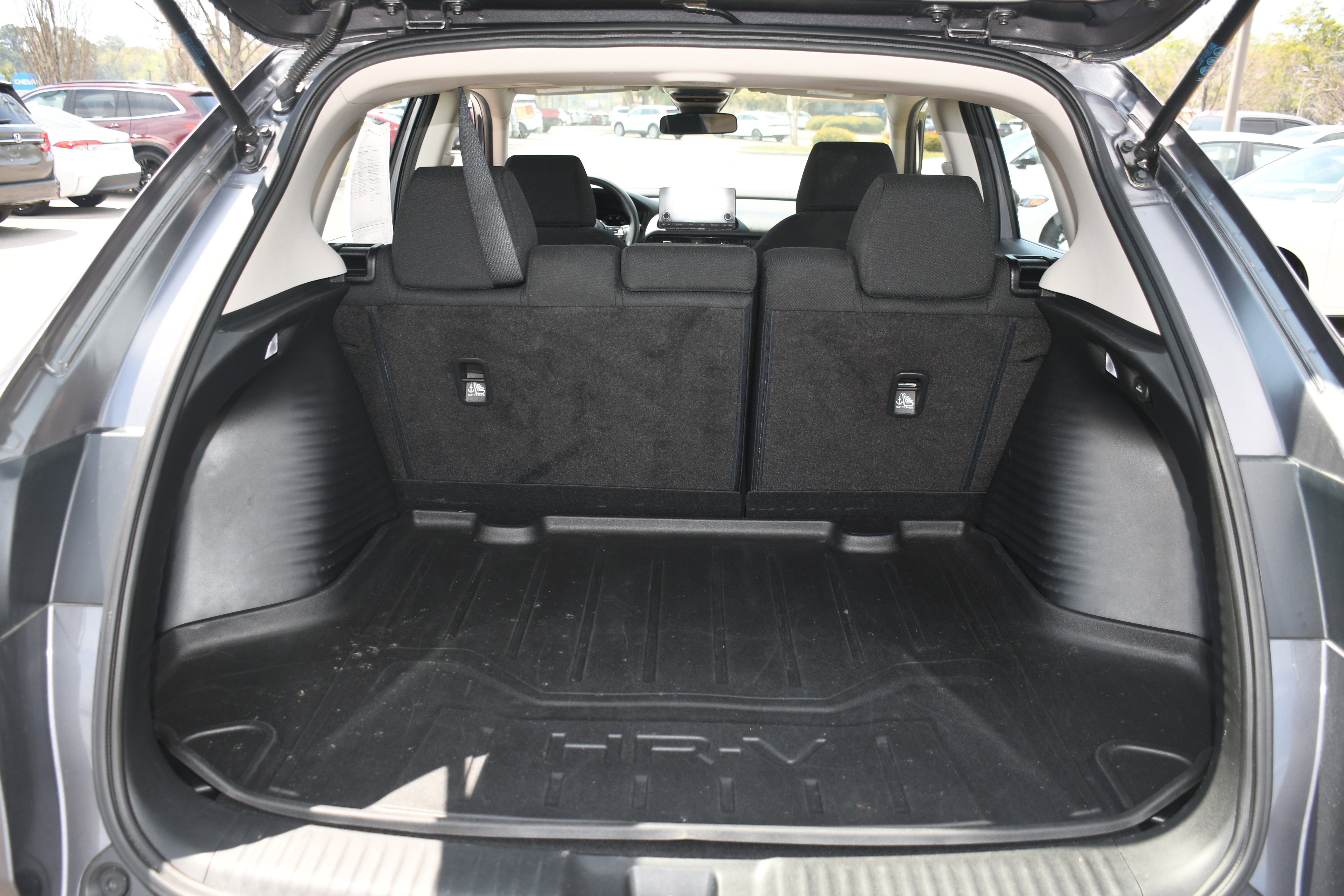 Used 2024 Honda HR-V LX image 16