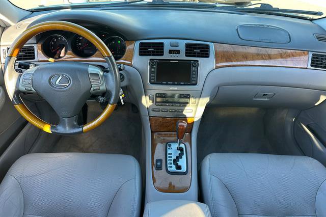 Used 2005 Lexus ES 330 FWD image 14