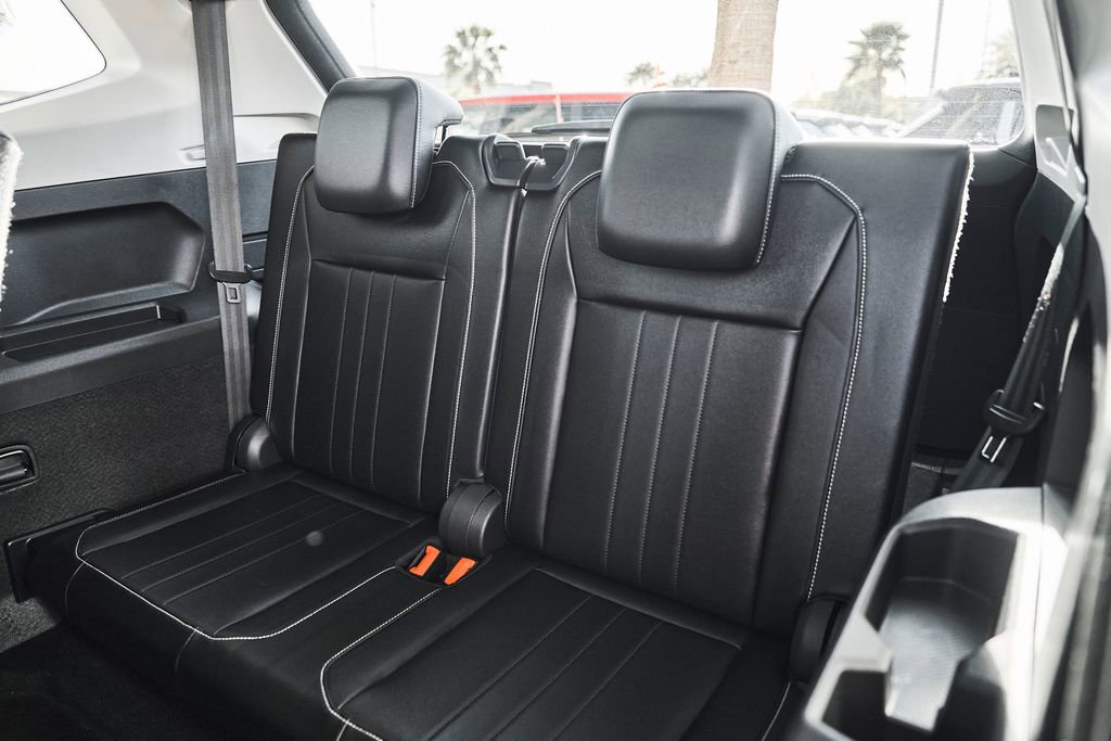 Used 2024 Volkswagen Tiguan Wolfsburg Edition FWD image 25