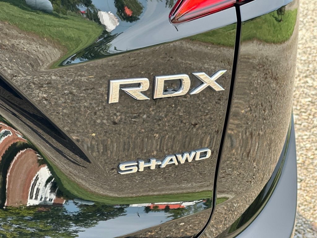 Used 2023 Acura RDX w/ Technology Package AWD/4WD image 4