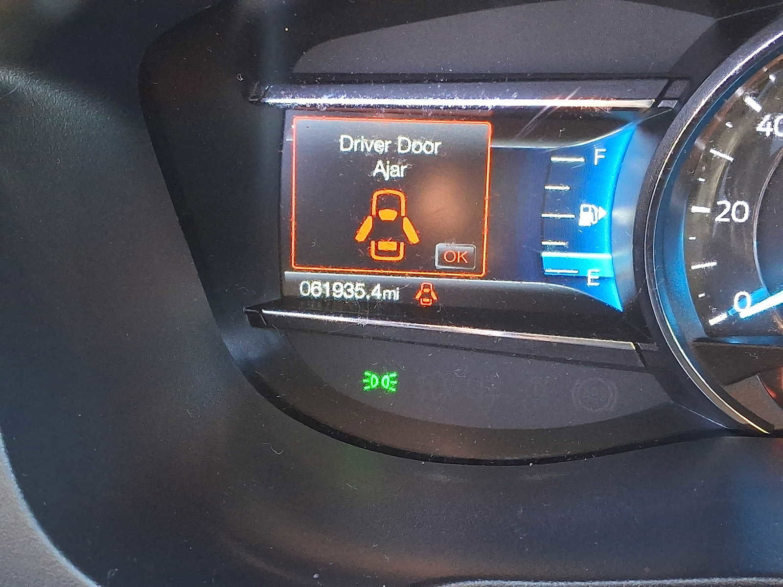 Certified 2019 Ford Explorer XLT w/ Equipment Group 202A AWD/4WD image 22