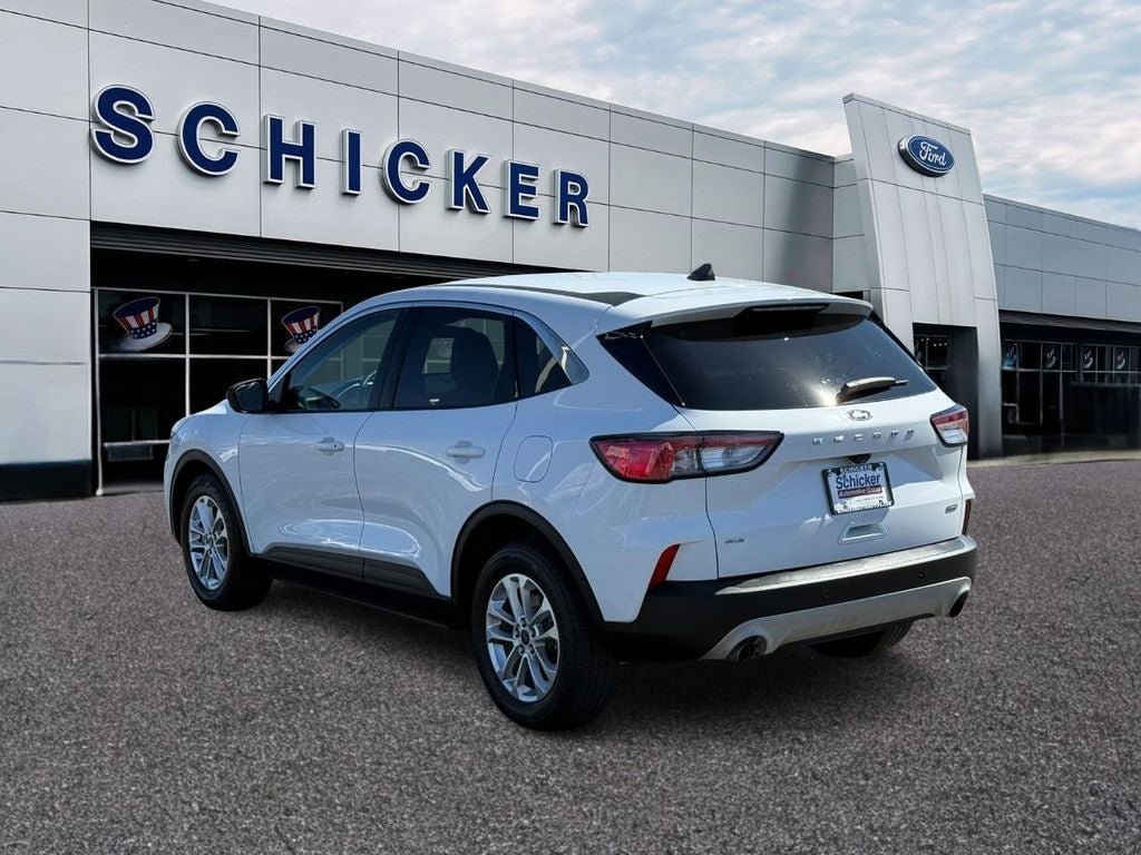 Used 2022 Ford Escape SE FWD image 3