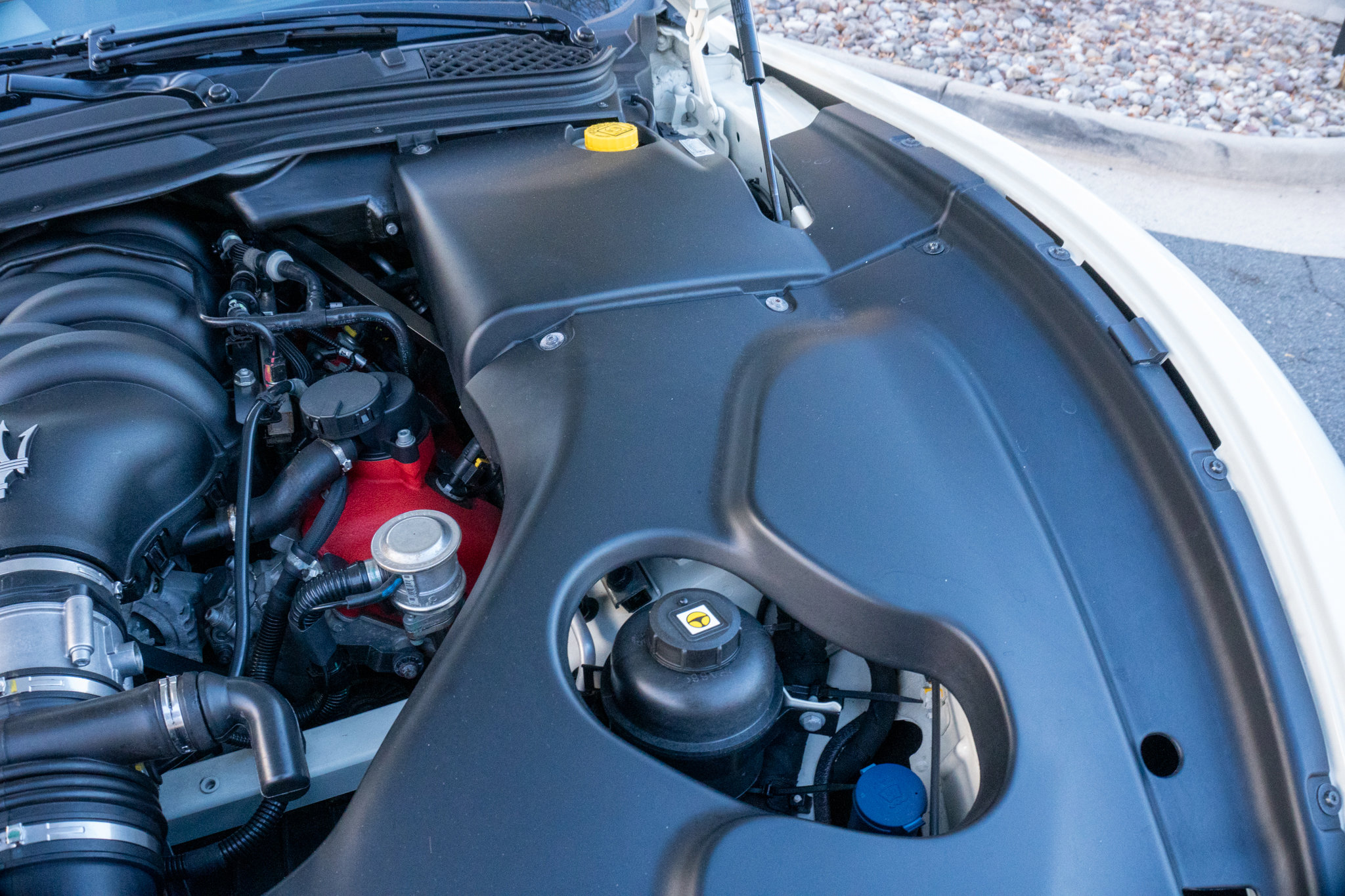 Used 2013 Maserati GranTurismo Sport image 28