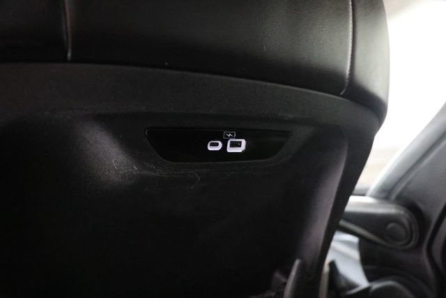 Used 2023 Chrysler Pacifica Touring-L FWD image 33