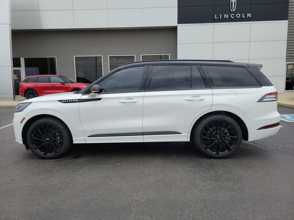 New 2026 Lincoln Aviator Reserve AWD/4WD image 7
