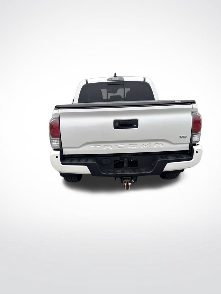 Used 2022 Toyota Tacoma TRD Sport w/ Technology Package AWD/4WD image 4