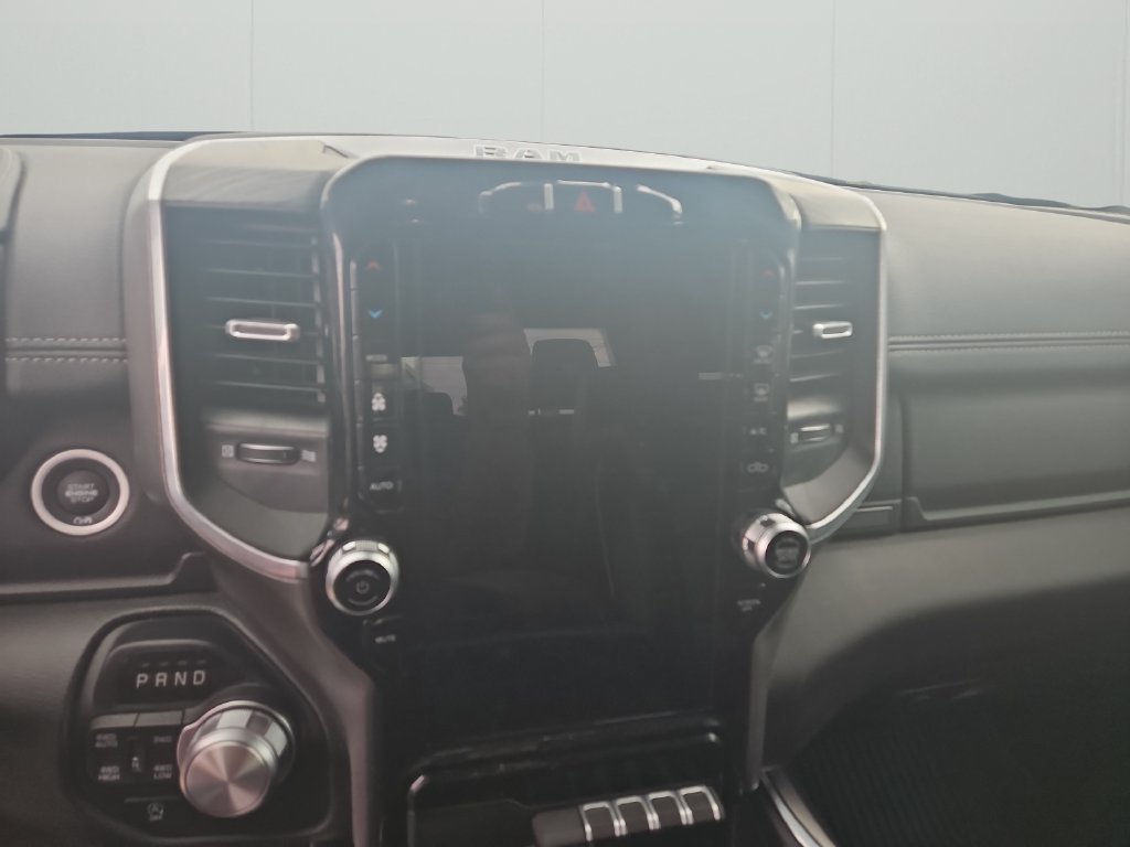 Used 2023 RAM 1500 Laramie AWD/4WD image 22
