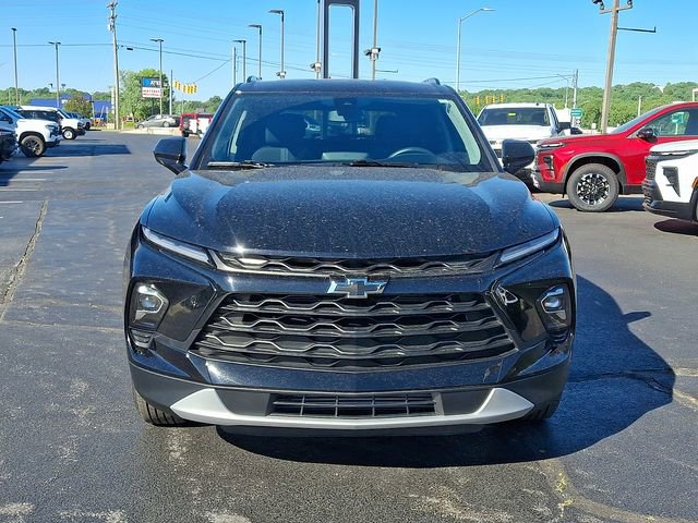 Used 2024 Chevrolet Blazer LT w/ Convenience Package FWD image 2