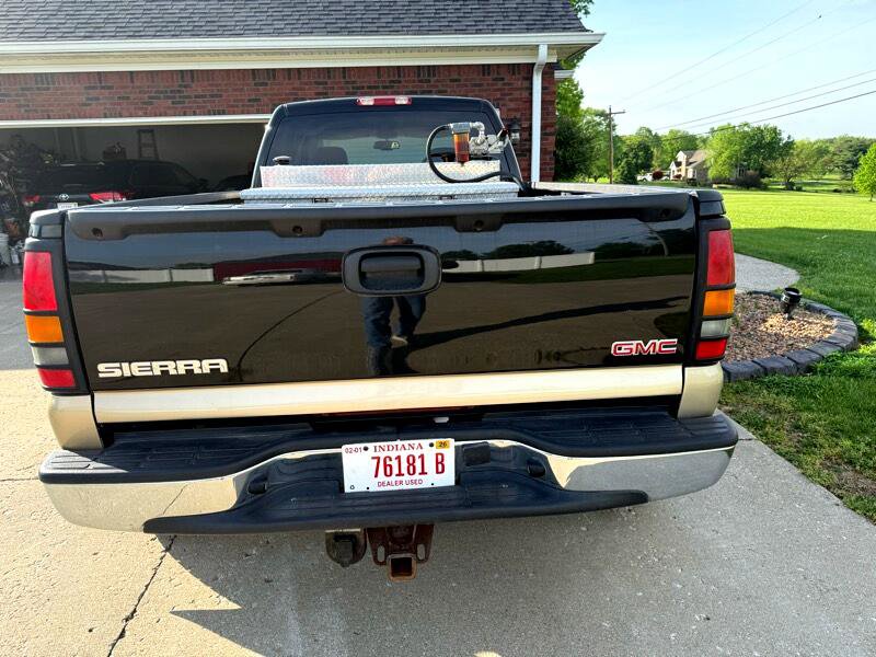 Used 2005 GMC Sierra 3500 SLT w/ Heavy-Duty Power Package image 16