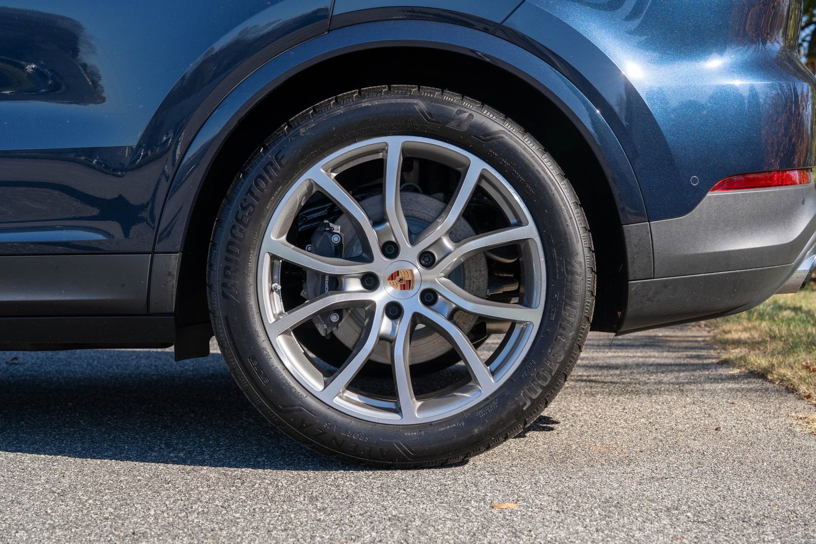 Used 2025 Porsche Cayenne image 12