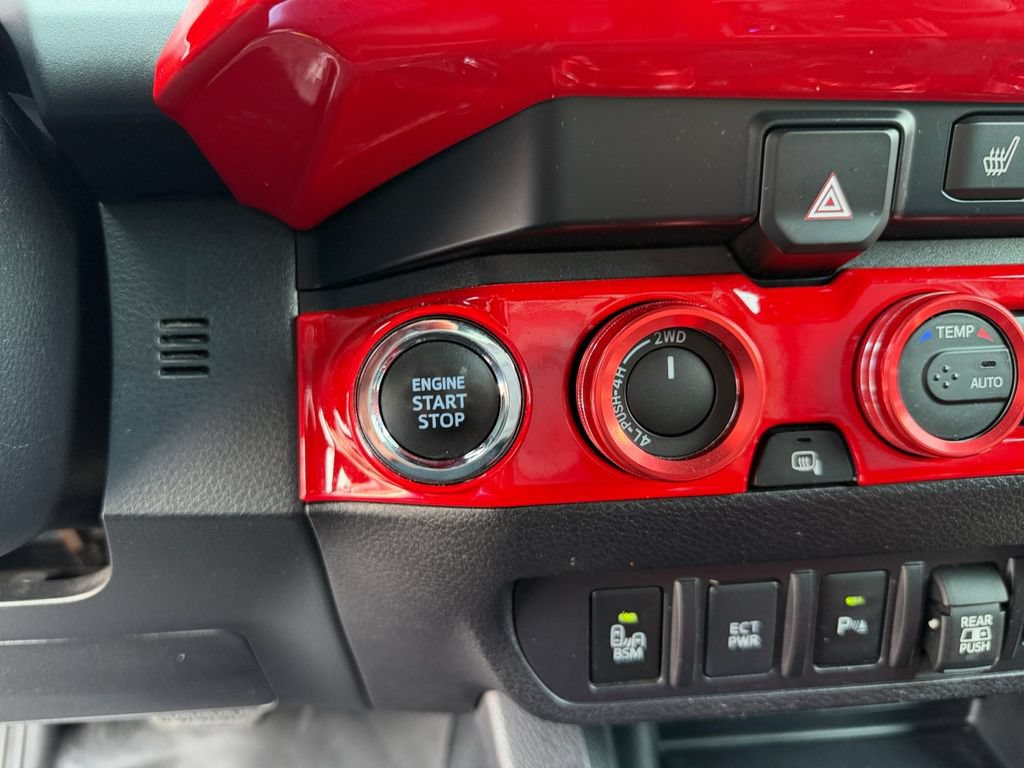Used 2023 Toyota Tacoma TRD Pro AWD/4WD image 17