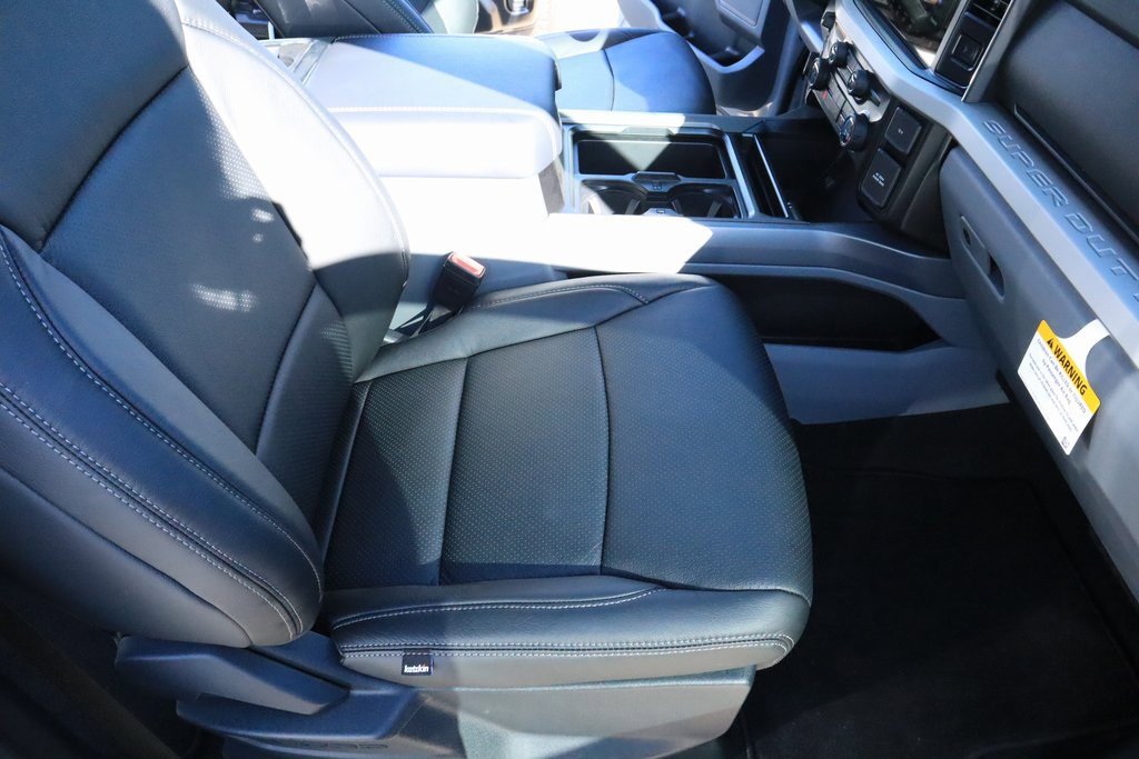 New 2026 Ford F250 XLT w/ XLT Premium Package image 14