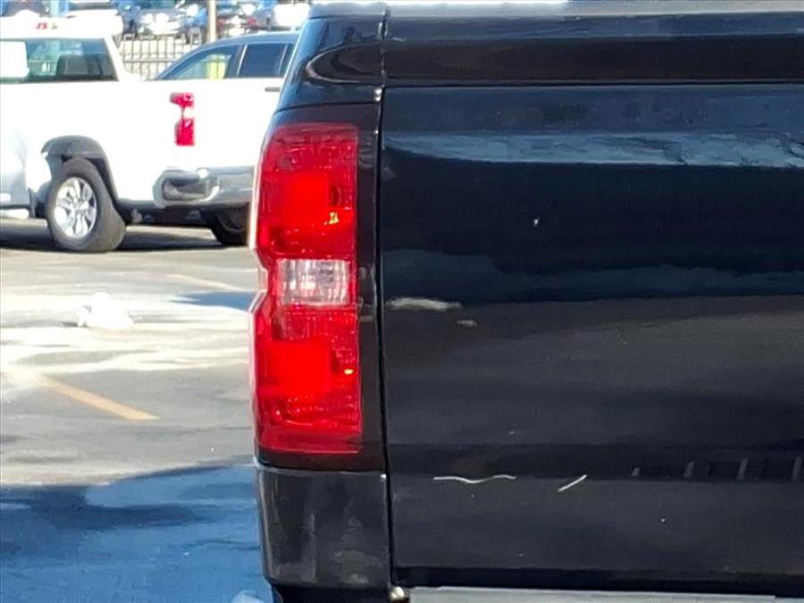 Used 2019 Chevrolet Silverado 1500 Custom w/ Custom Convenience Package image 6