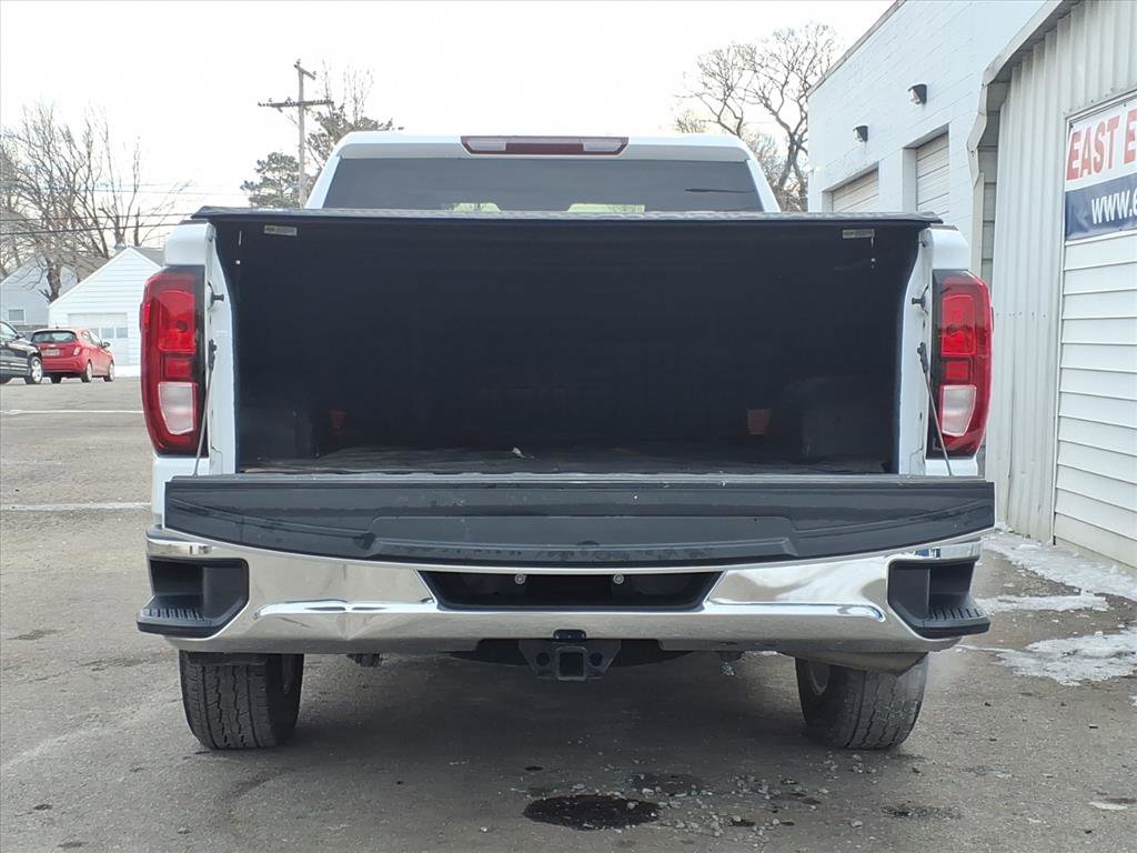 Used 2021 GMC Sierra 1500 Base w/ Sierra Value Package image 3