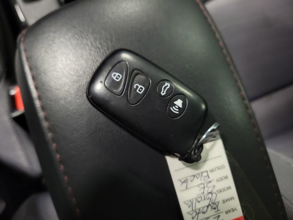 Used 2023 Toyota Corolla SE image 15