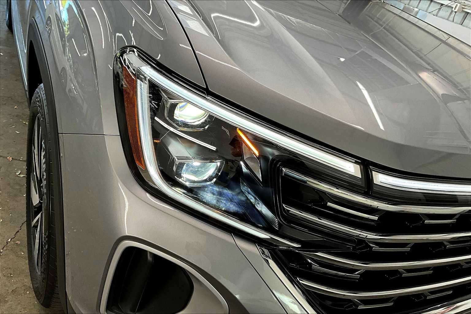 New 2026 Volkswagen Atlas SEL image 32