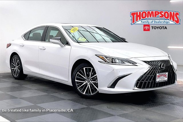 Used 2025 Lexus ES 300h w/ Premium Package image 1
