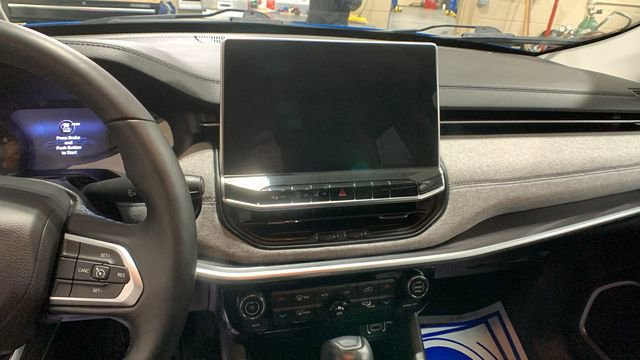 Used 2022 Jeep Compass Latitude w/ Convenience Group image 11