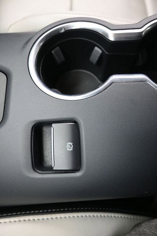 Used 2024 Ford Mustang Premium image 33