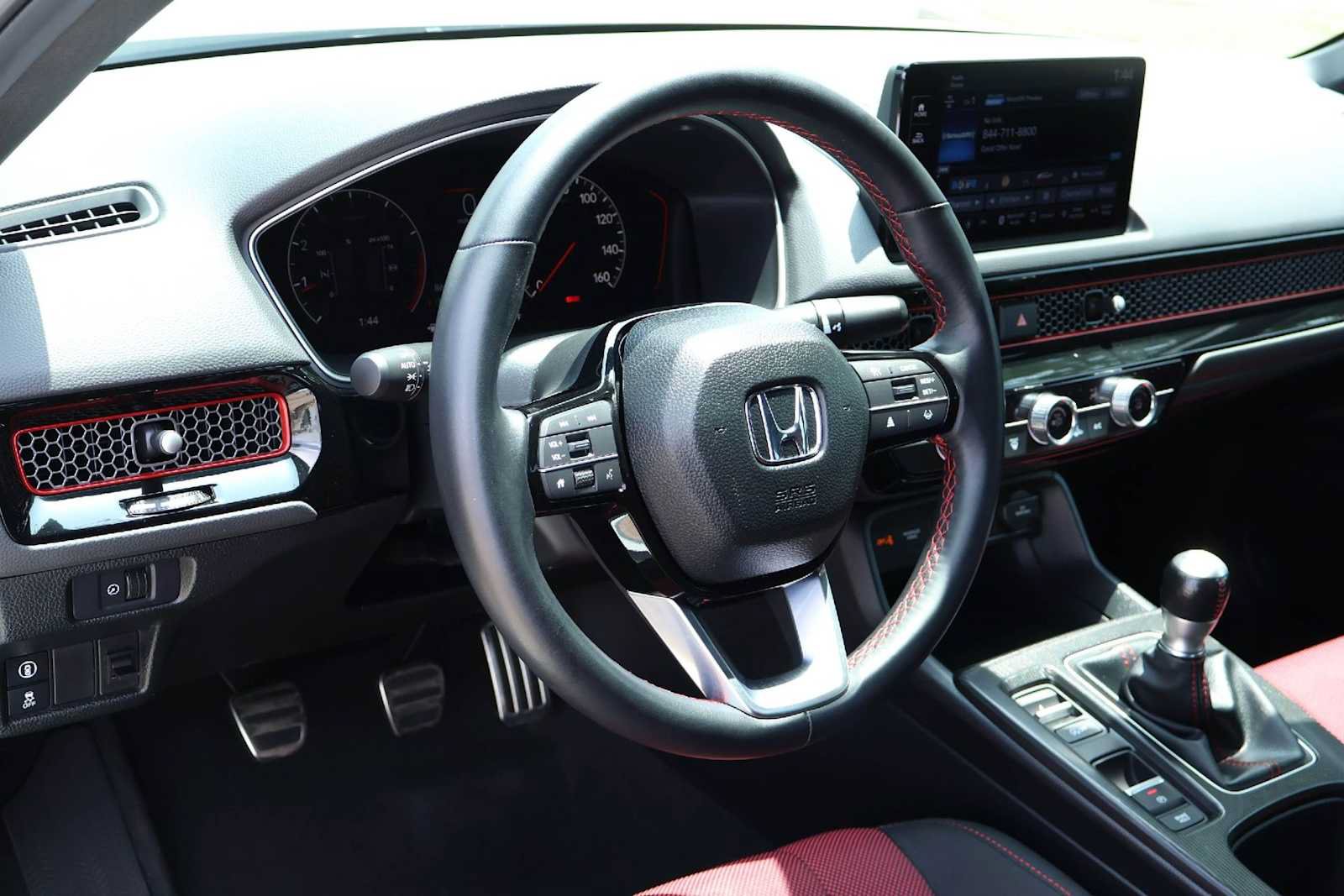 Used 2024 Honda Civic Si image 2