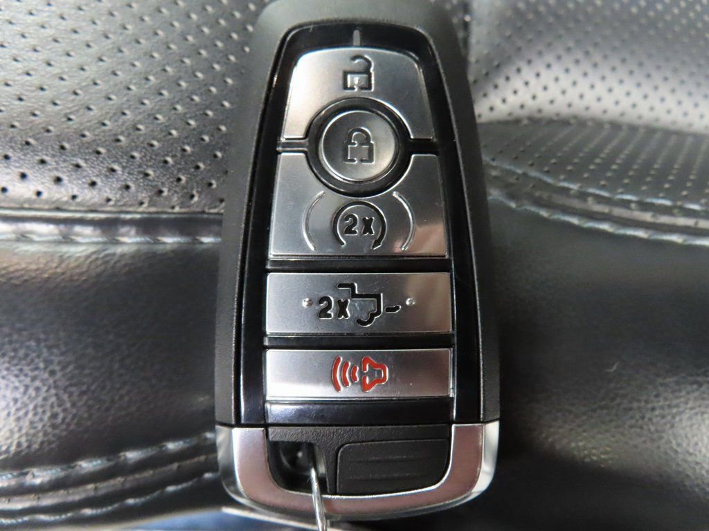 Used 2025 Ford F250 Platinum w/ FX4 Off-Road Package AWD/4WD image 76