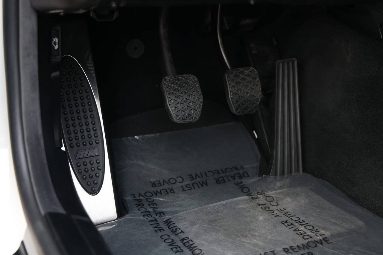 Used 2005 BMW M3 Coupe RWD image 54