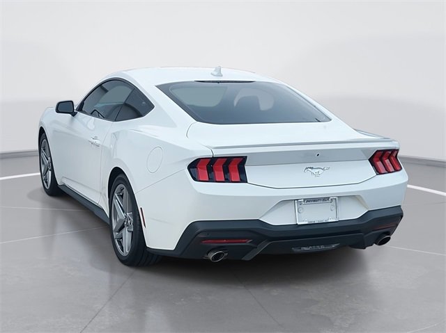 Used 2024 Ford Mustang Premium image 5