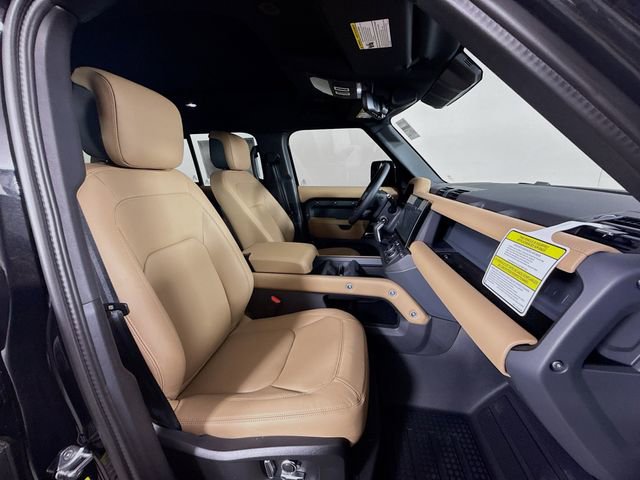 New 2026 Land Rover Defender 130 X-Dynamic SE AWD/4WD image 30