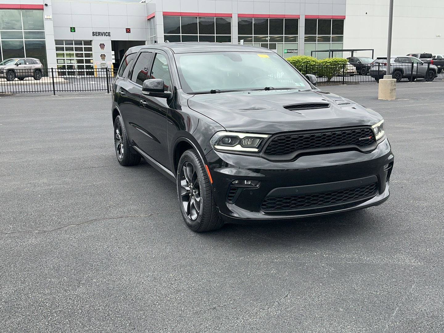 Used 2021 Dodge Durango R/T w/ Blacktop Package AWD/4WD image 3