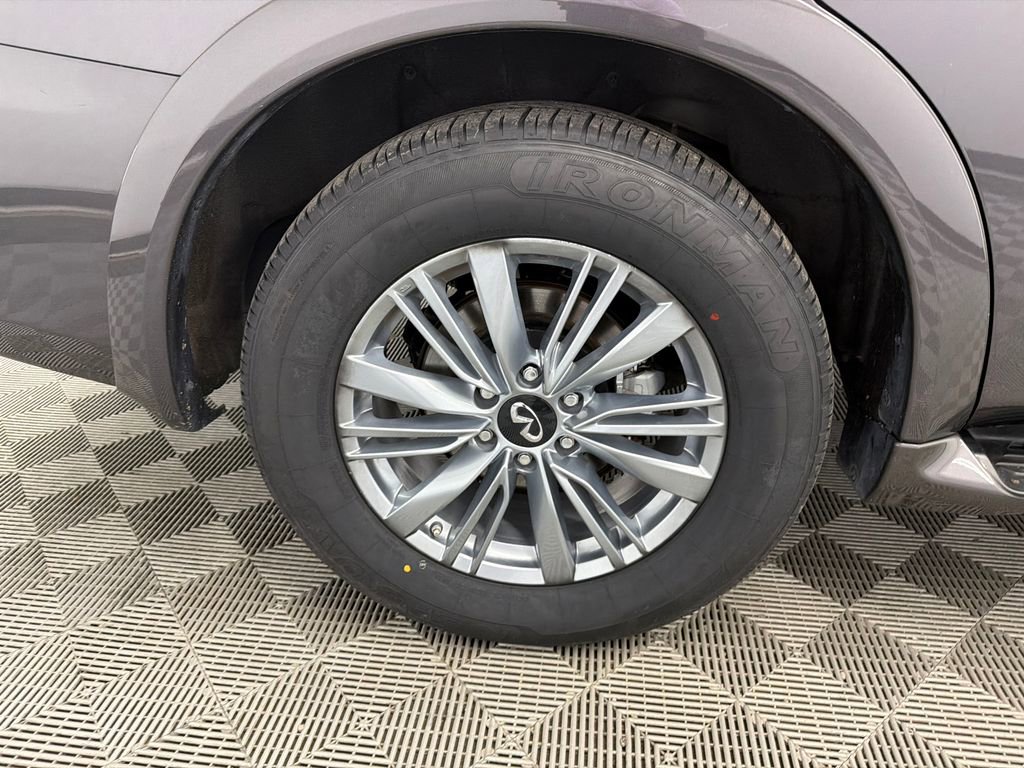 Used 2024 INFINITI QX80 Luxe image 19