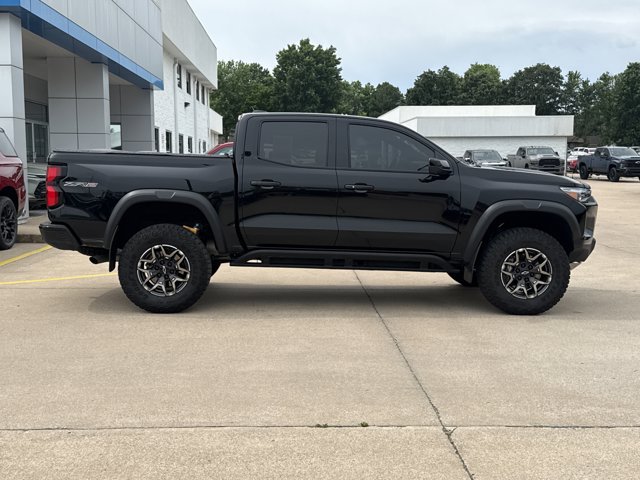 Used 2023 Chevrolet Colorado ZR2 w/ ZR2 Convenience Package III AWD/4WD image 2