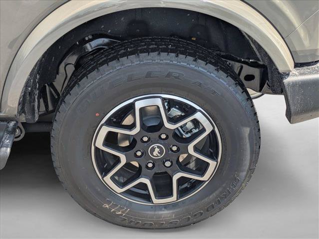 New 2026 Ford Bronco Outer Banks AWD/4WD image 10