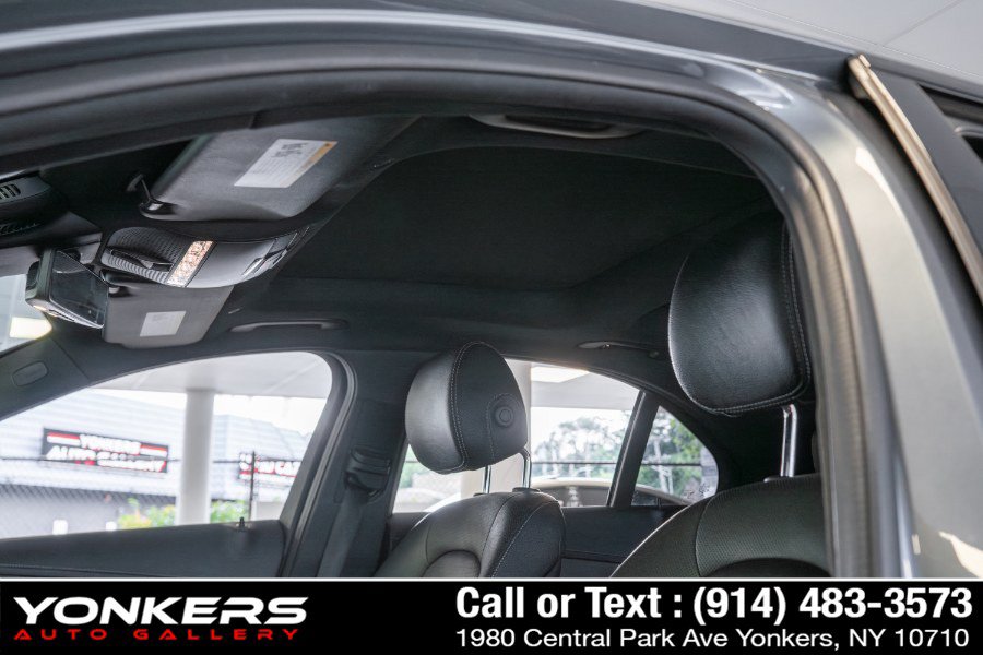 Used 2020 Mercedes-Benz C 43 AMG 4MATIC Sedan w/ Parking Assistance Package image 38