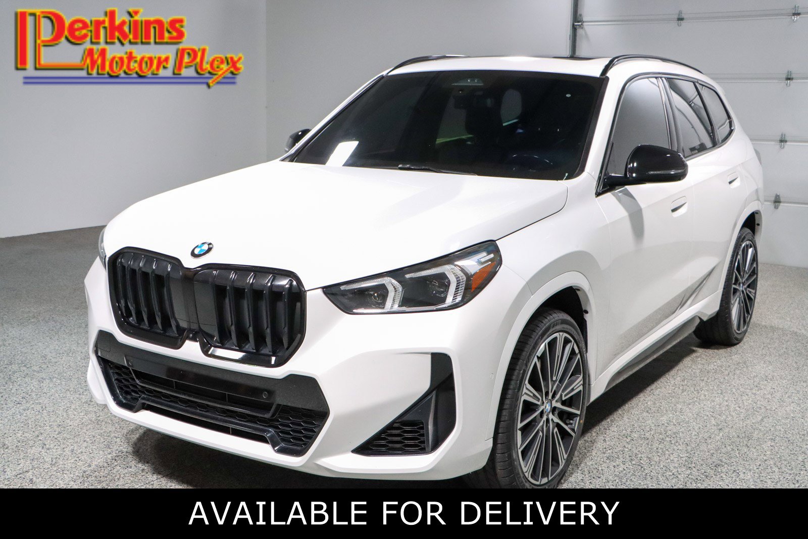 Used 2023 BMW X1 xDrive28i w/ Premium Package AWD/4WD image 1