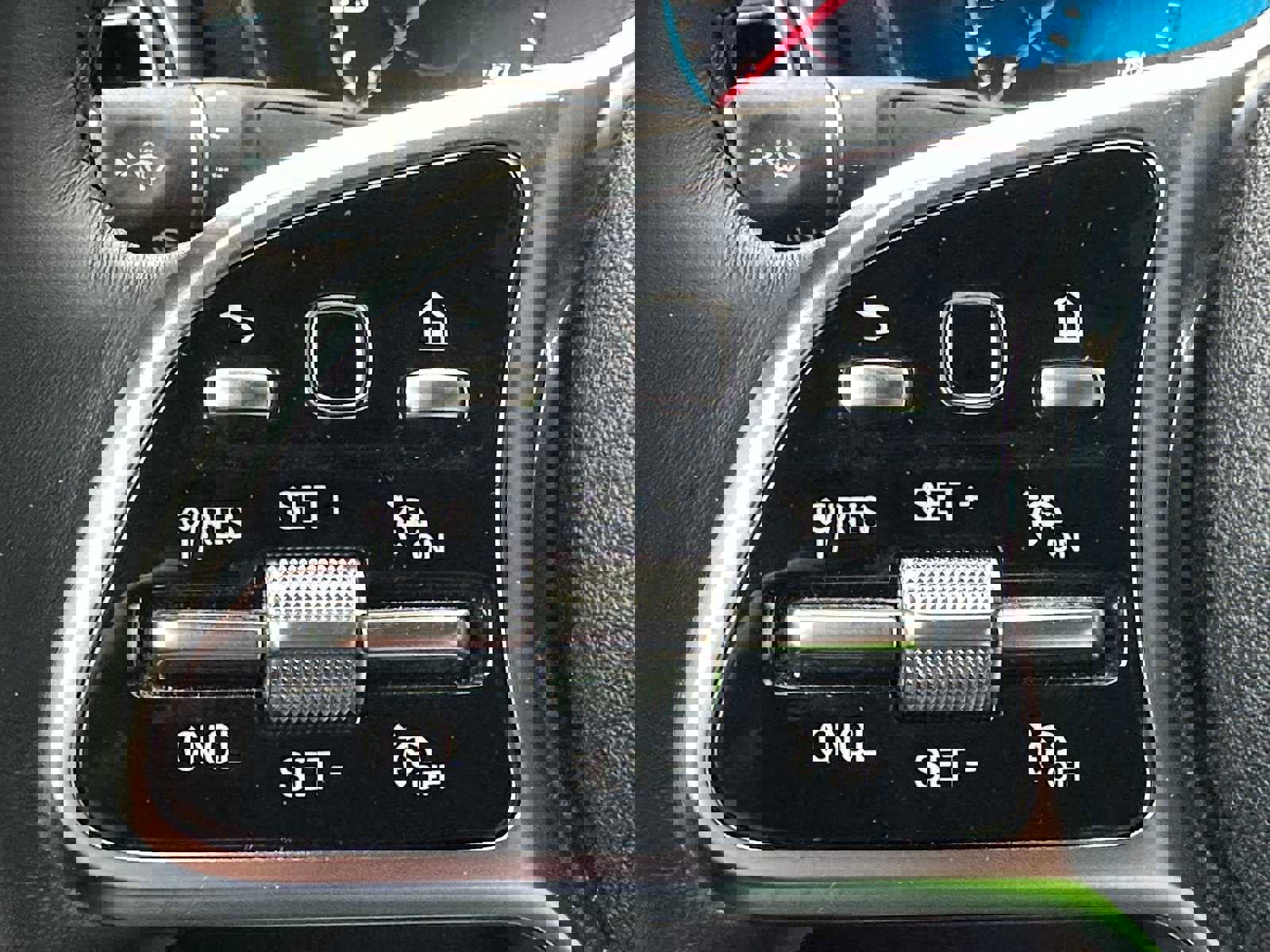 Used 2020 Mercedes-Benz C 300 4MATIC Coupe image 32