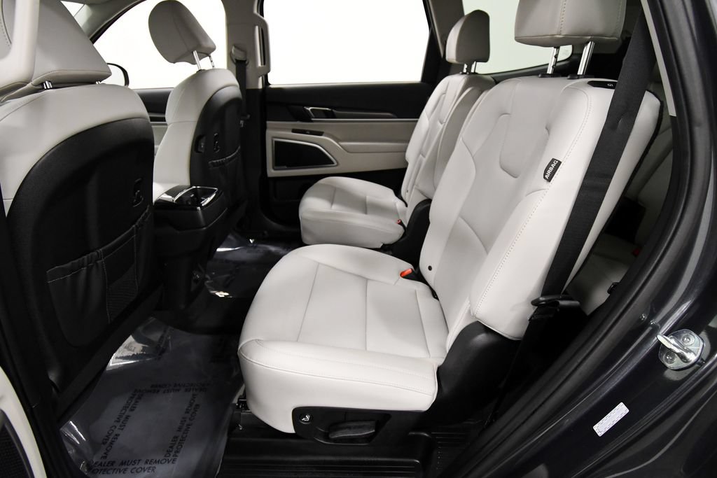 Certified 2024 Kia Telluride S w/ S Sunroof Package AWD/4WD image 15