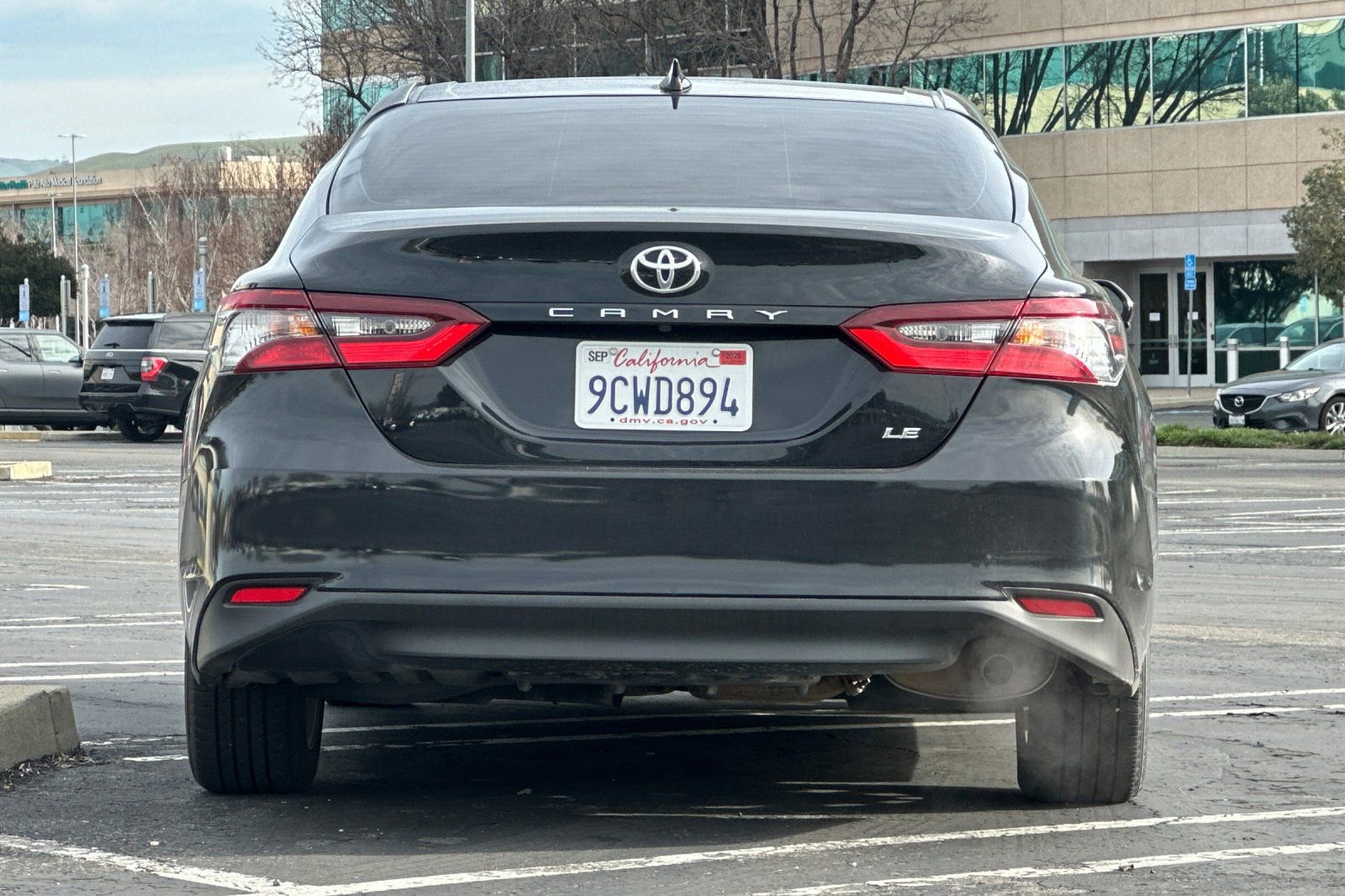 Used 2023 Toyota Camry LE image 5