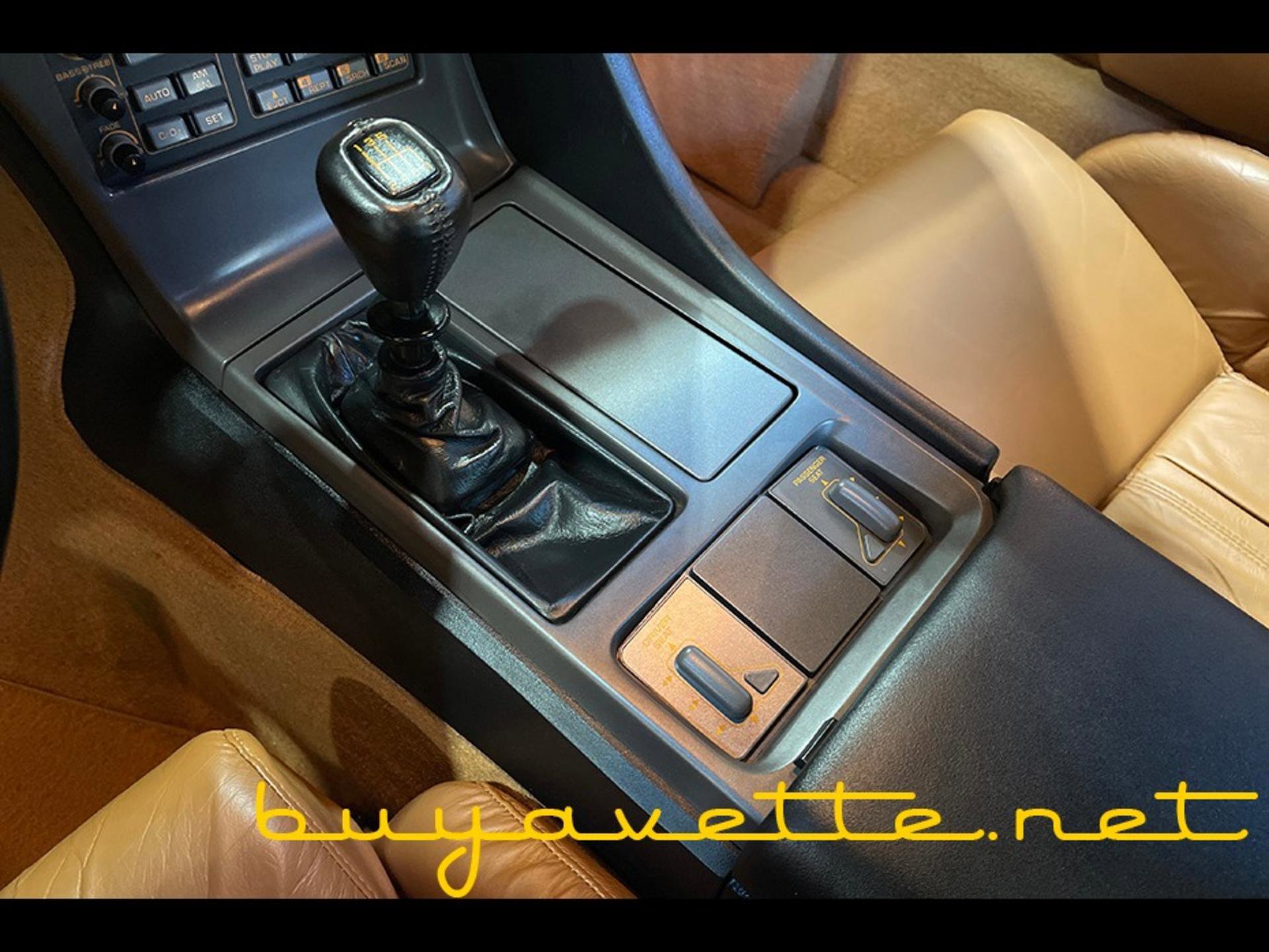 Used 1991 Chevrolet Corvette Coupe image 17