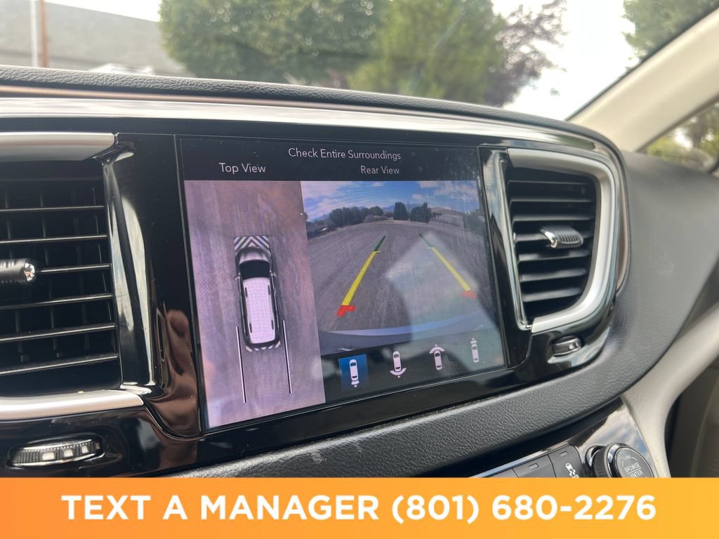 Used 2018 Chrysler Pacifica Touring-L w/ Advanced Safetytec Group FWD image 31