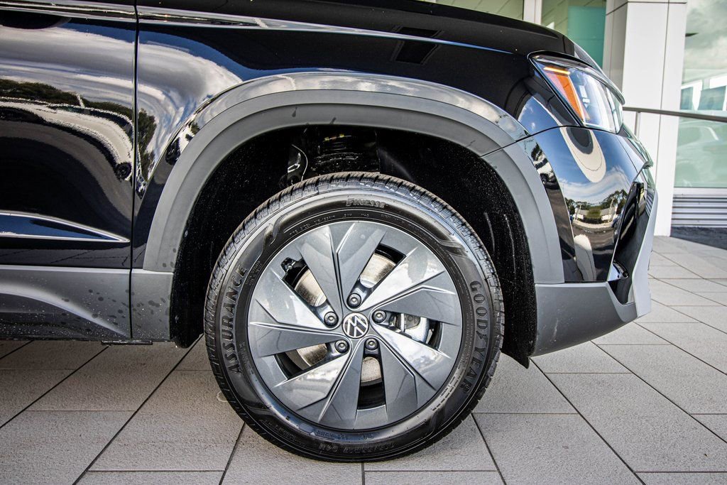 New 2026 Volkswagen Taos S image 20