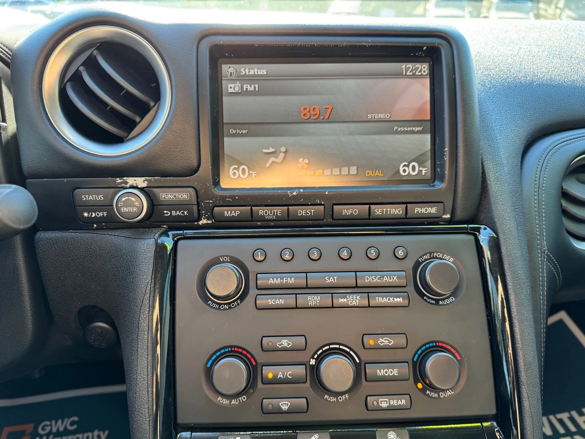 Used 2010 Nissan GT-R Premium image 23