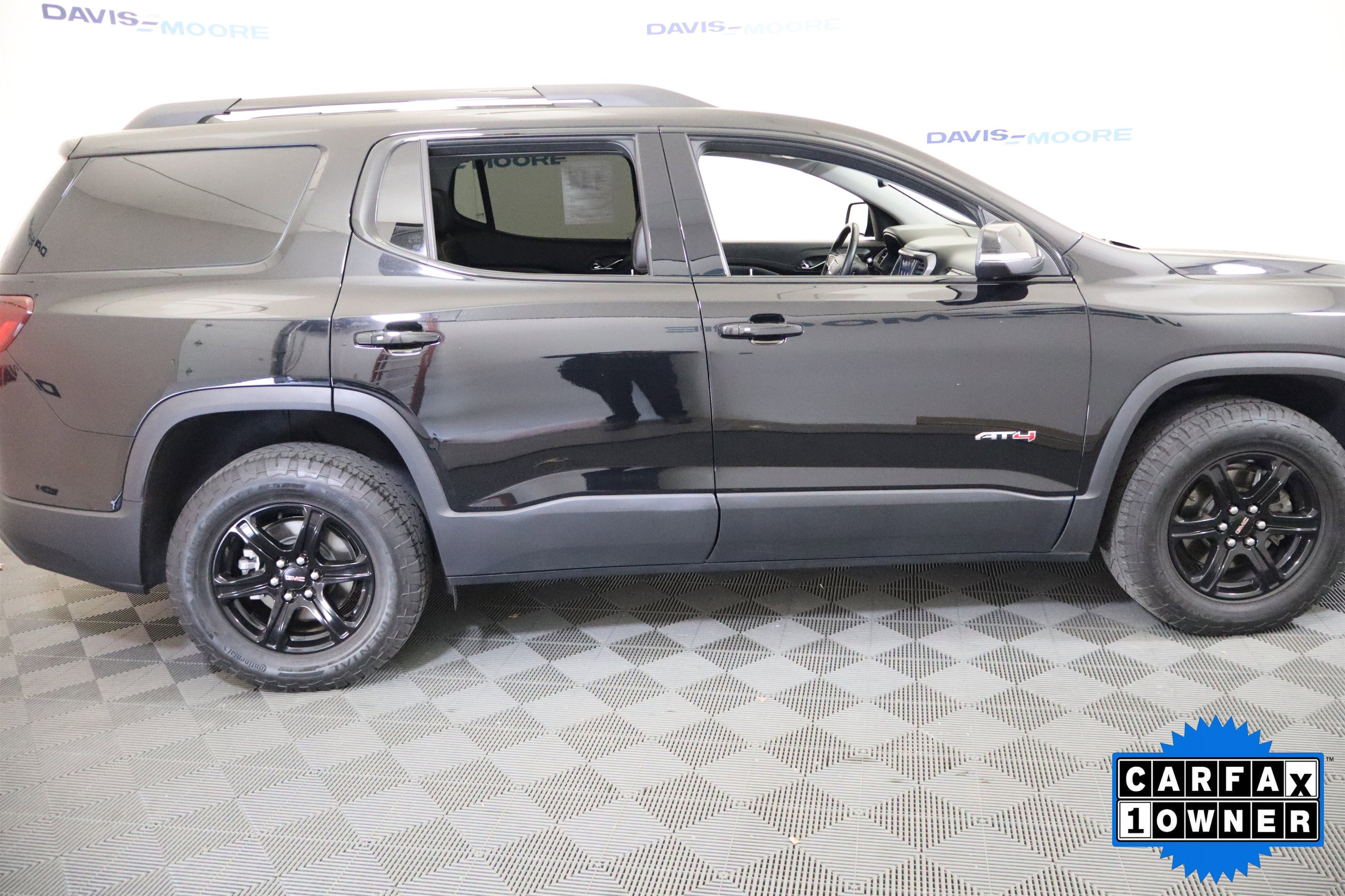 Used 2023 GMC Acadia AT4 w/ Technology Package image 5