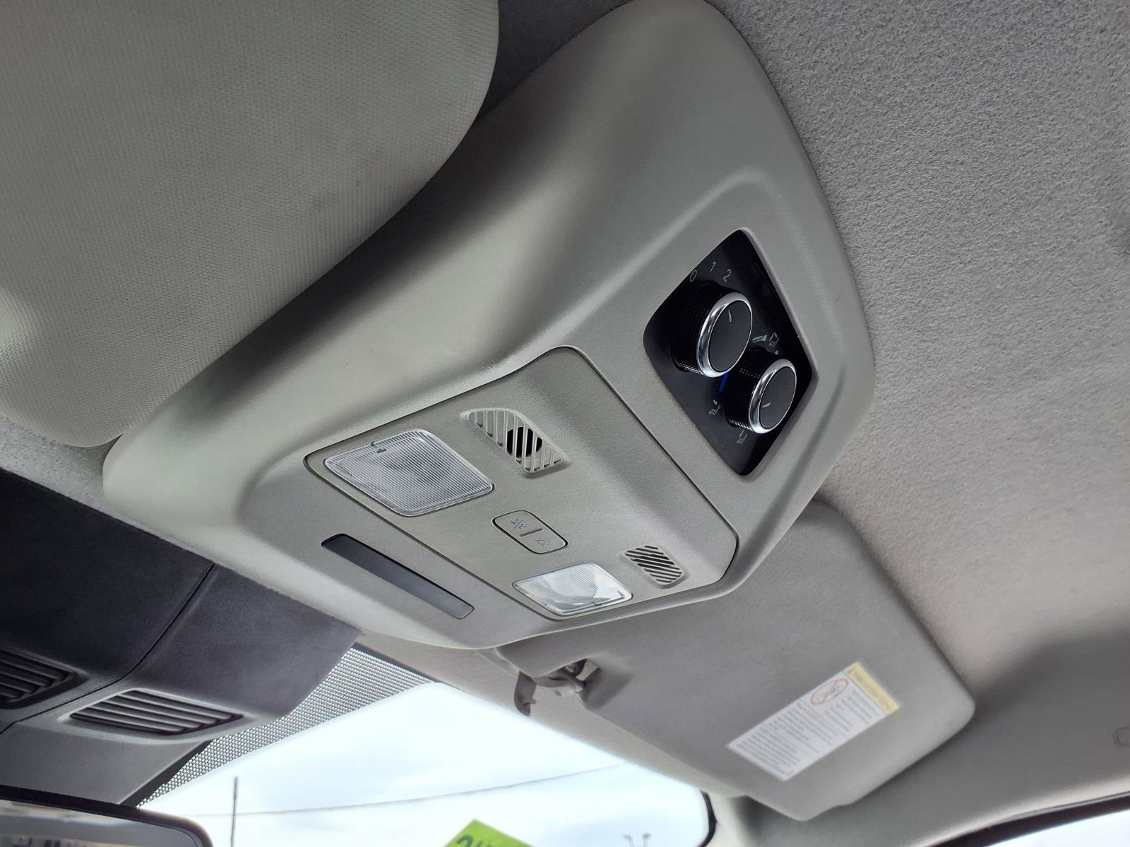 Used 2021 Ford Transit 350 XLT image 16