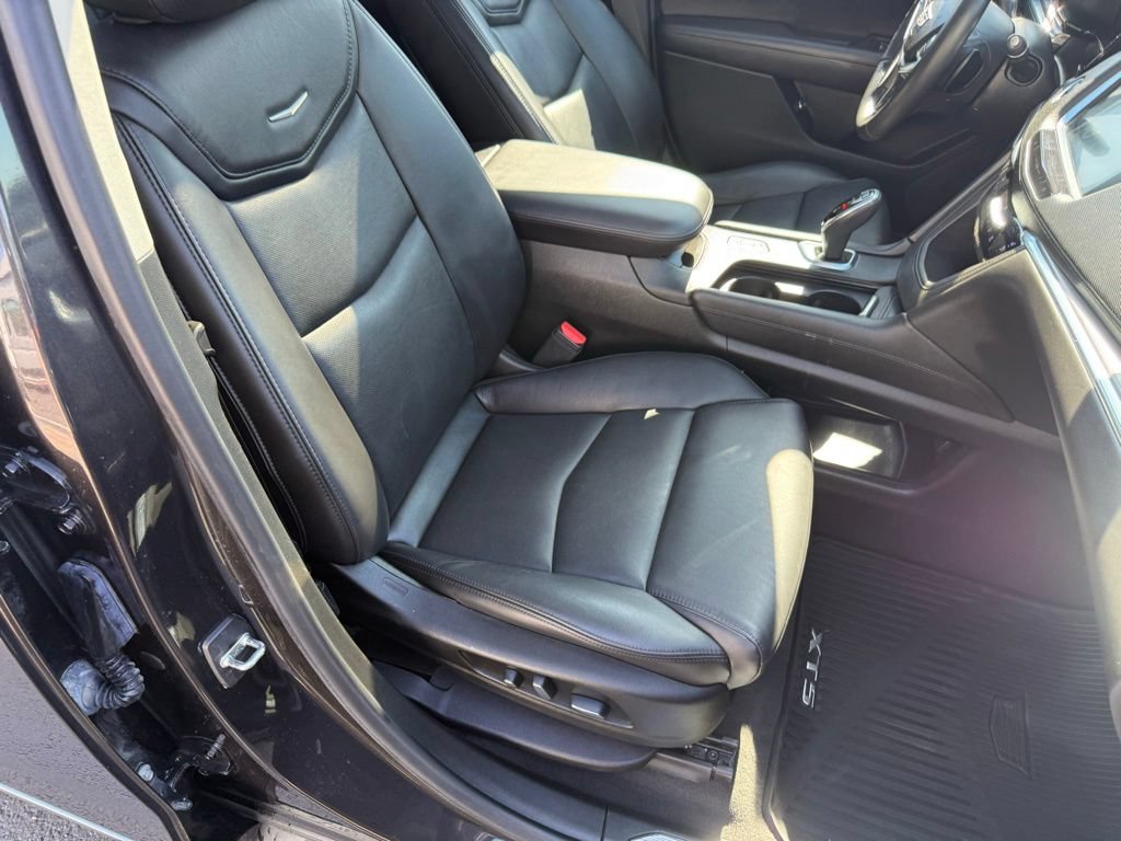 Used 2018 Cadillac XT5 Premium Luxury w/ Driver Assist Package AWD/4WD image 55